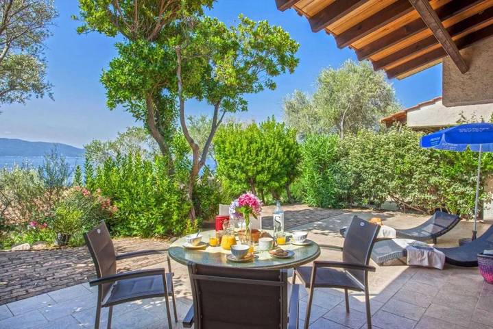 Charming house in Olmeto with shared pool in Abbartello, Olmeto