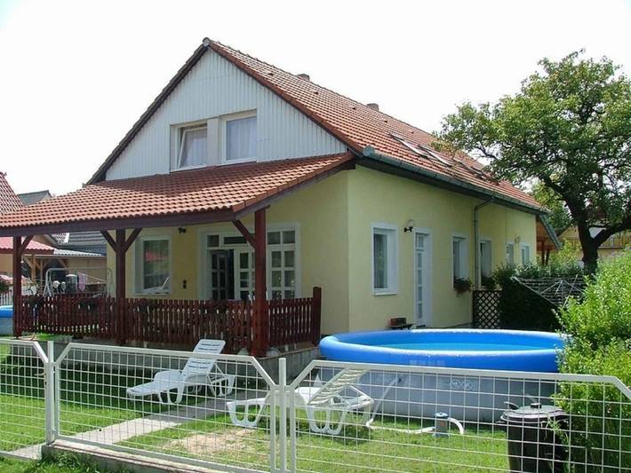Ferienhaus für 10 Personen, mit Garten