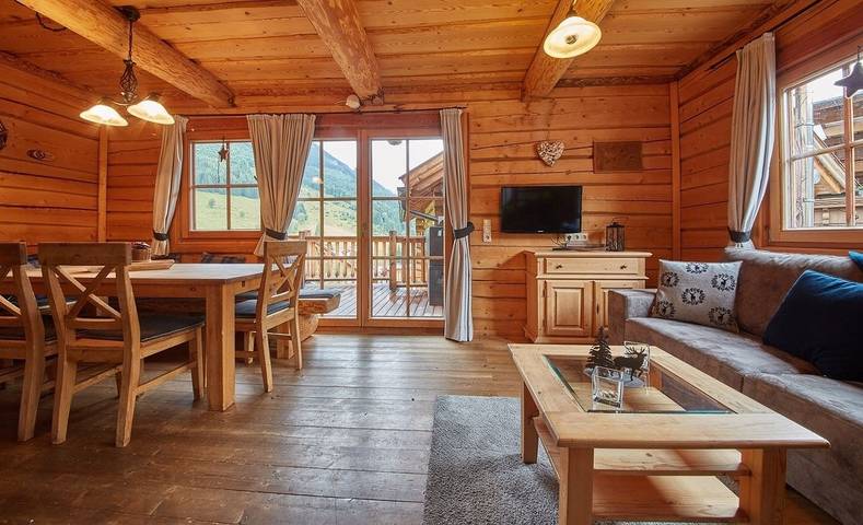 Chalet für 8 Personen, mit Sauna und Balkon in Saalbach - 3