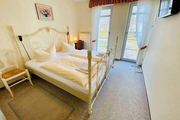 Ferienhaus für 4 Personen, mit Garten und Sauna sowie Balkon in Heringsdorf - 2