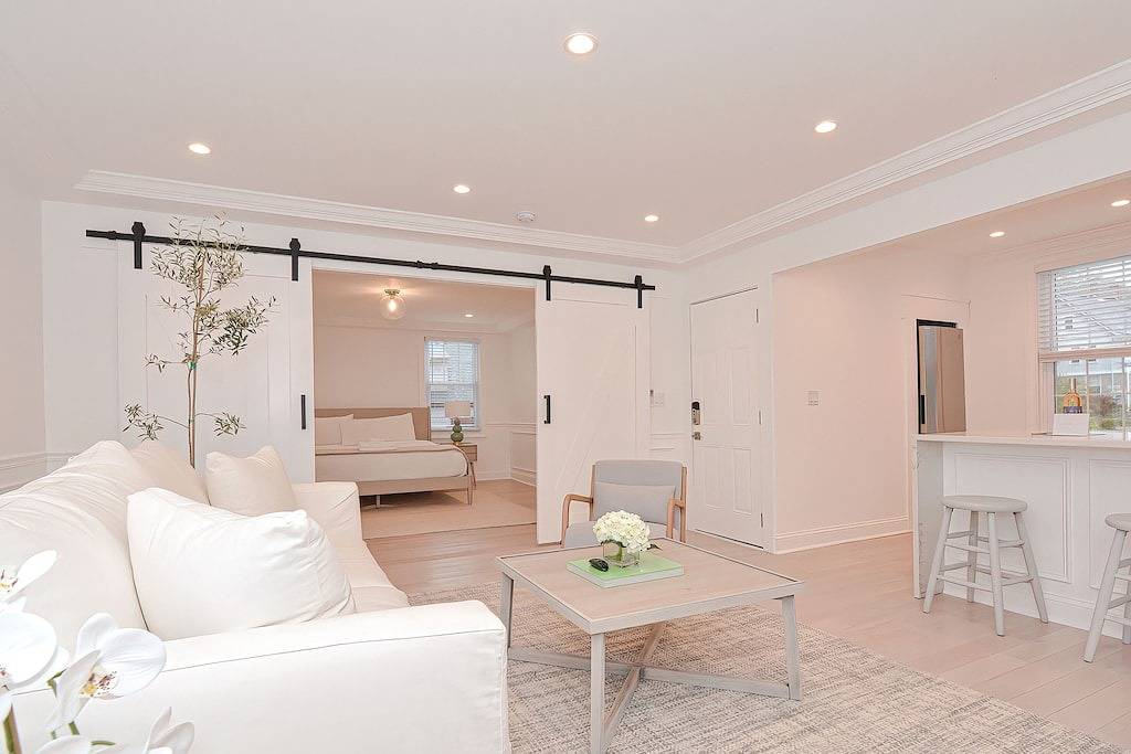 Harper House Downtown Mystic Romantic Weekend Getaway in Mystic, Connecticut