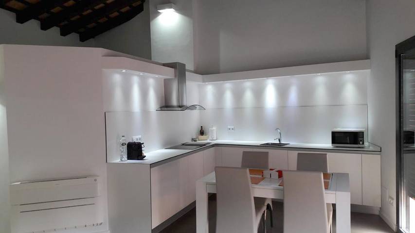 Apartamento de vacaciones para 4 personas, con terraza y jardín - 1