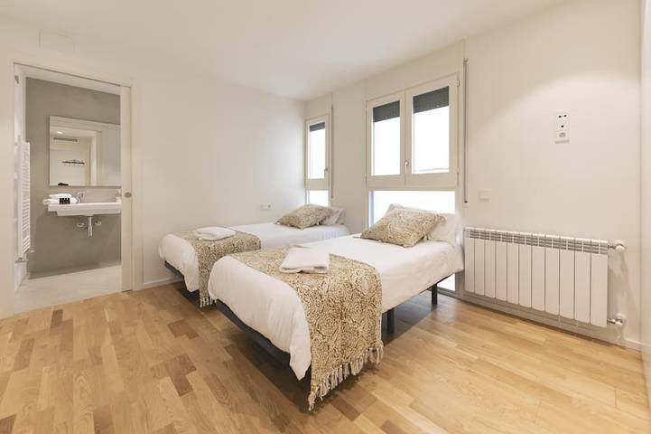 Ganze Wohnung, Bravissimo La Rambla Penthouse, mit Terrasse mit Blick auf die Rambla in Girona, Gironès