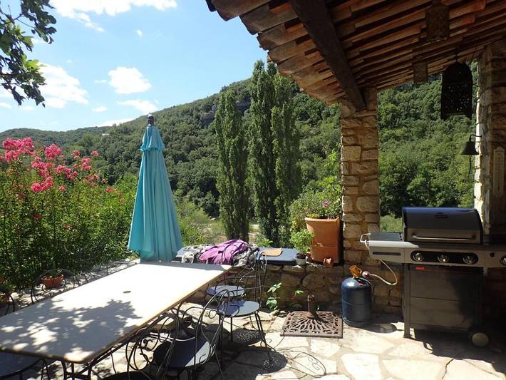Location de vacances pour 10 personnes, avec piscine ainsi que jardin et vue à Montclus - 3