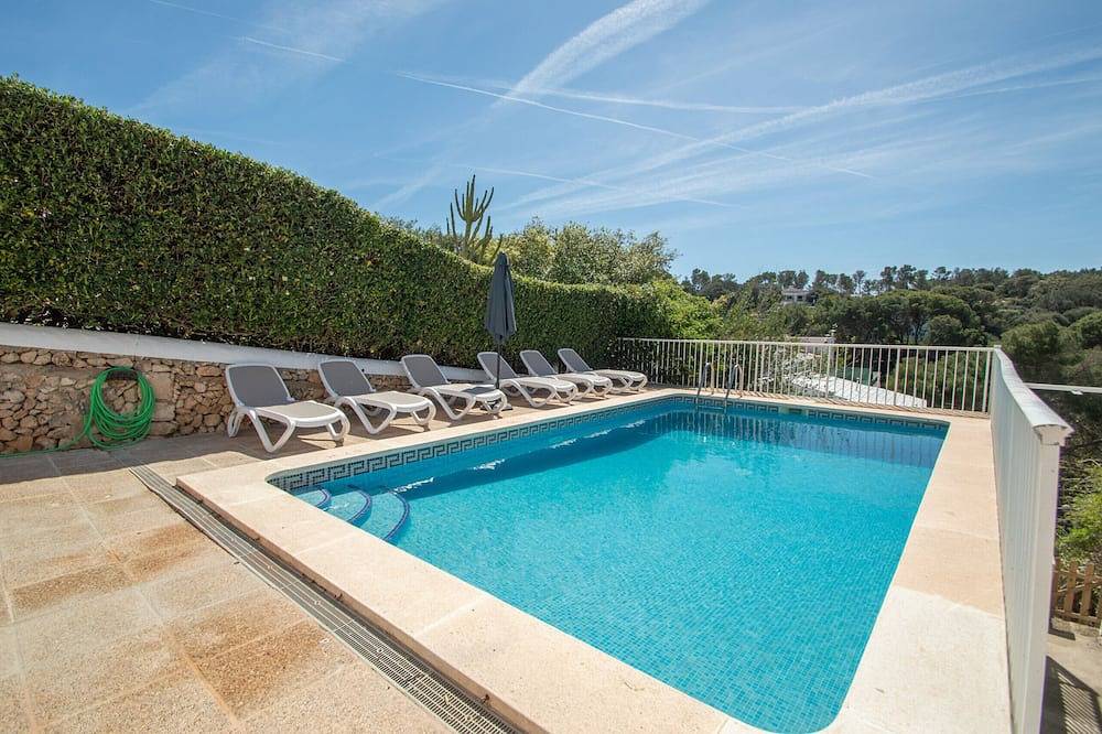 Villa for 8 People in Cala Galdana, Coast of Menorca