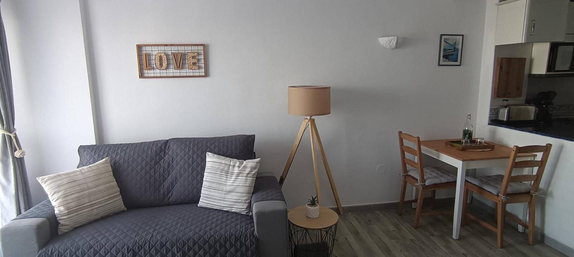 Studio entier, Studio 'Benaldream' avec vue sur la mer, piscine partagée et climatisation in Benalmádena Costa, Benalmádena