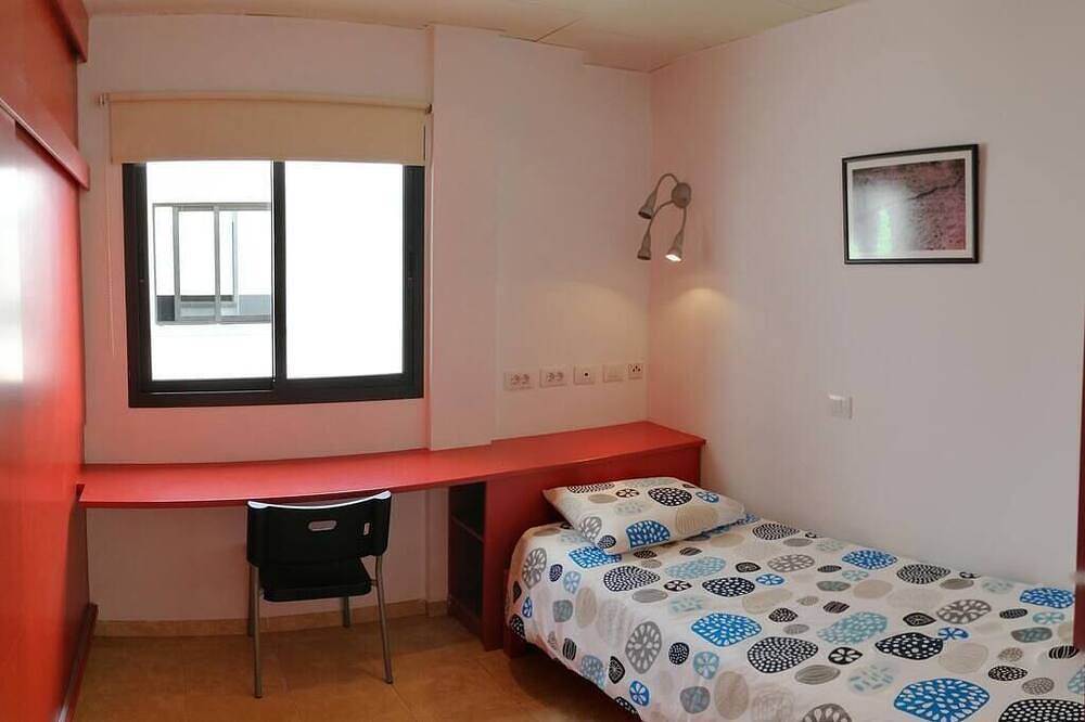 Apartamento entero, Piso moderno de 3 habitaciones en Playa San Juan in Playa de San Juan Tenerife, Guía de Isora