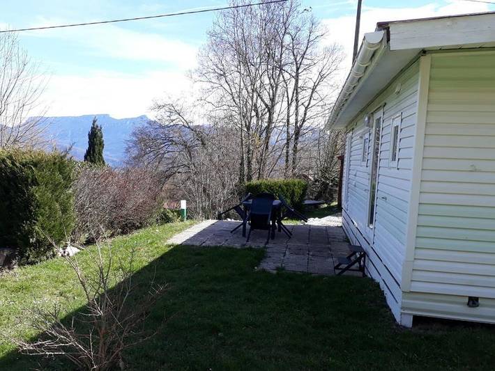 Camping pour 3 personnes, avec bassin pour enfant et terrasse dans l' Isère - 3