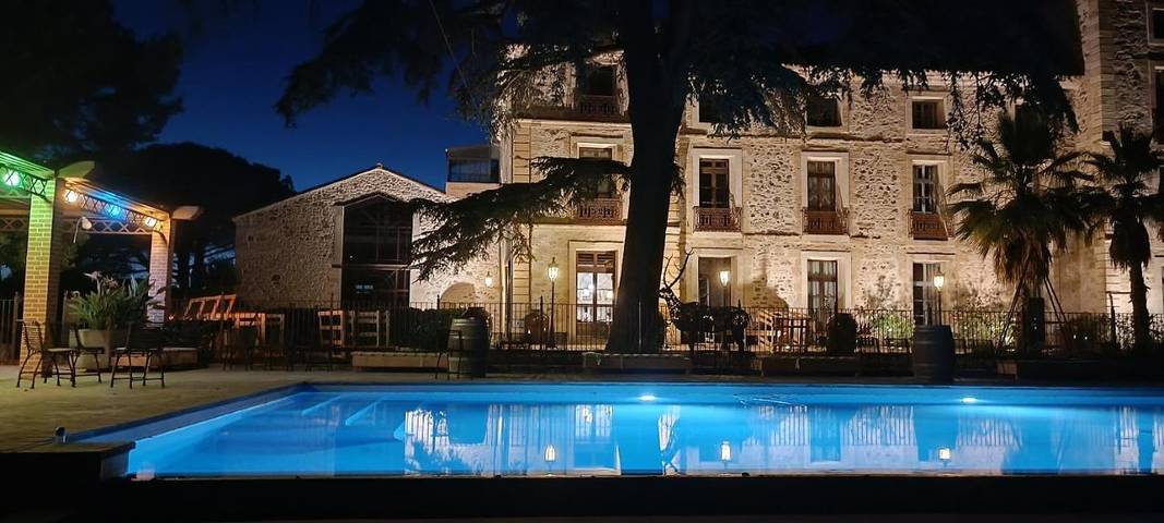 Location de vacances pour 2 personnes, avec vue et balcon ainsi que piscine et jardin à Saint-Thibéry - 3