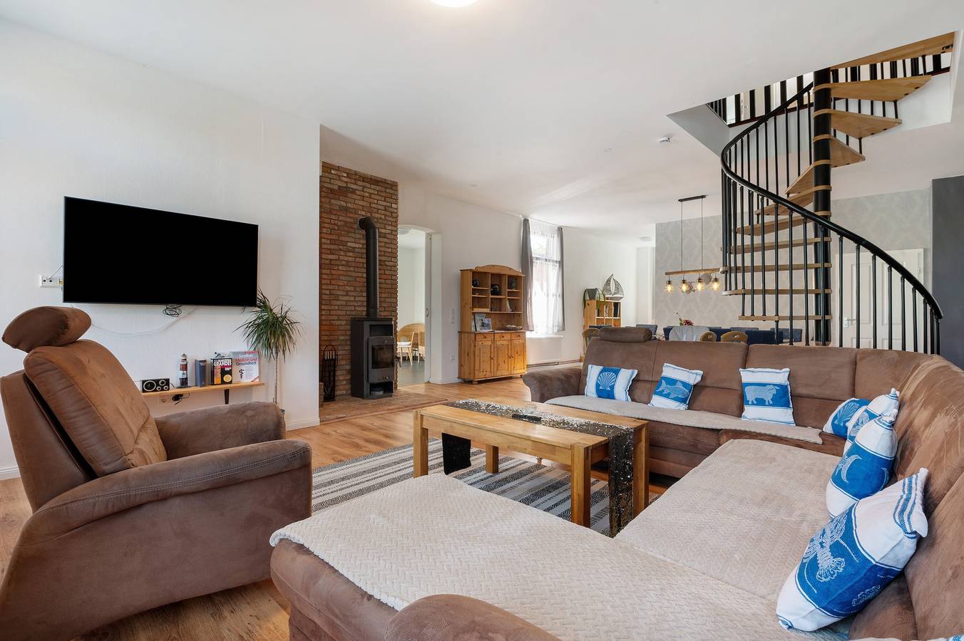 Ferienhaus 'Ferienhaus Oase Balje' mit privatem Pool, privater Terrasse und Wlan in Balje, Nordseeküste