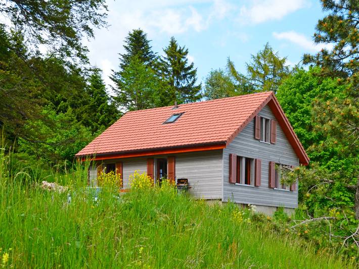 Ferienhaus für 6 Personen, mit Terrasse und Garten sowie Ausblick und Seeblick in Waadt