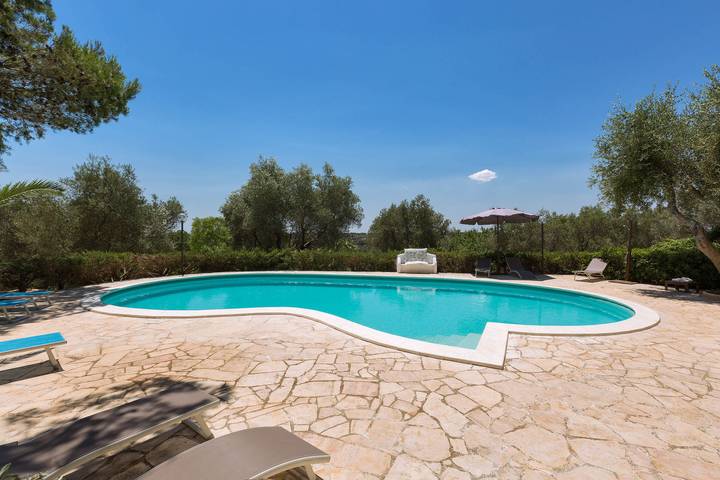 Trullo für 12 Personen, mit Balkon/Terrasse und Garten sowie Pool in Ceglie Messapica - 4