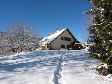 Gîte pour 8 personnes, avec vue et jardin, animaux acceptés à Saint-Nizier-du-Moucherotte
