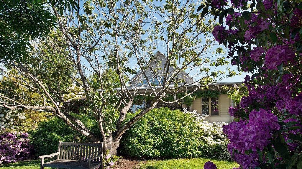 The Acorn is a romantic getaway in Daylesford, Hepburn Shire