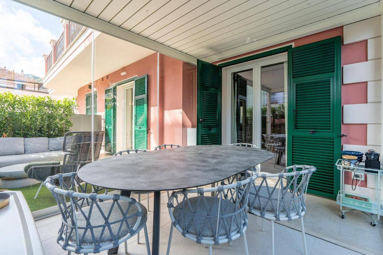 Aurea 27 - 5 Min Walk to Beach Private Garden in Taggia (City), Taggia