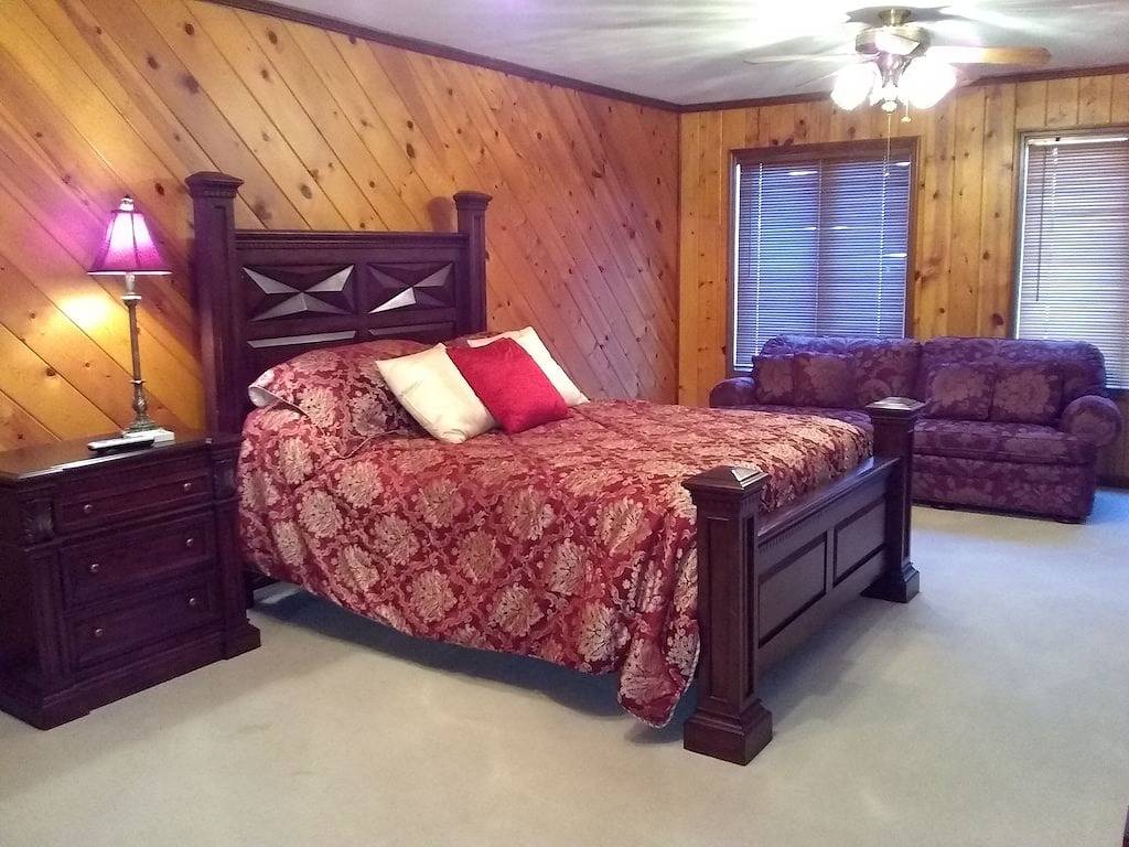 Ganze Wohnung, Westover Park Condo 101 - Ein ruhiger Zufluchtsort in der Nähe der Great Smoky Mountains in Sevierville, Sevier County