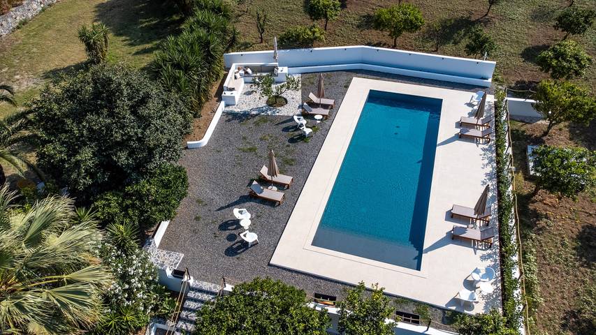 Location de vacances pour 5 personnes, avec jardin à Piraino