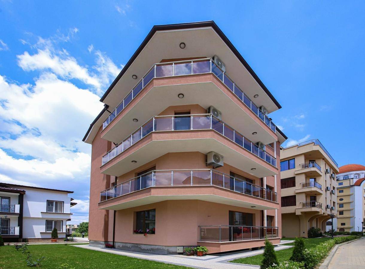 Guesthouse Phoenix in Obzor, Bourgas (oblast)