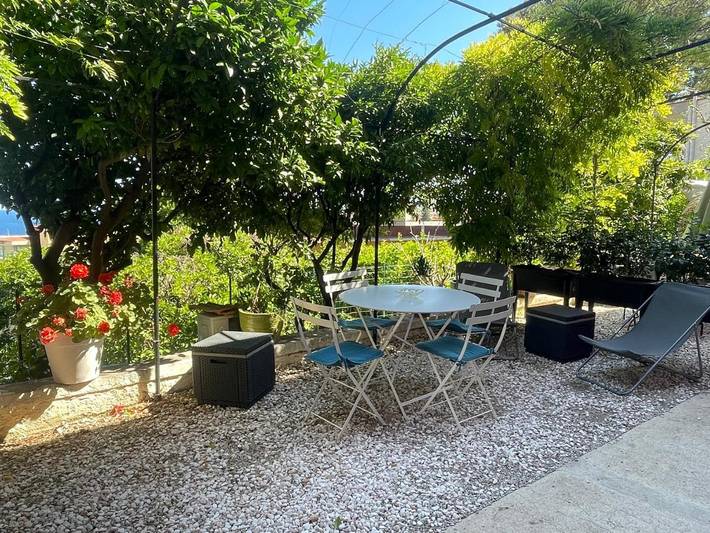 Gîte pour 4 personnes, avec jardin ainsi que terrasse et vue à Beaulieu-sur-Mer - 2