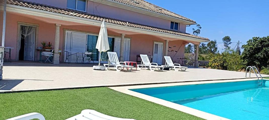 Gîte pour 3 personnes, avec Terrasse et Jardin ainsi que Piscine et Vue à Mangualde