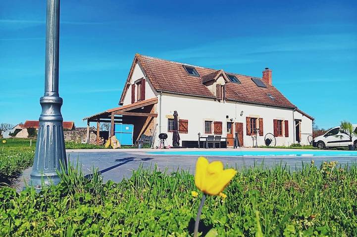 Location de vacances pour 6 personnes à Vallon-en-Sully