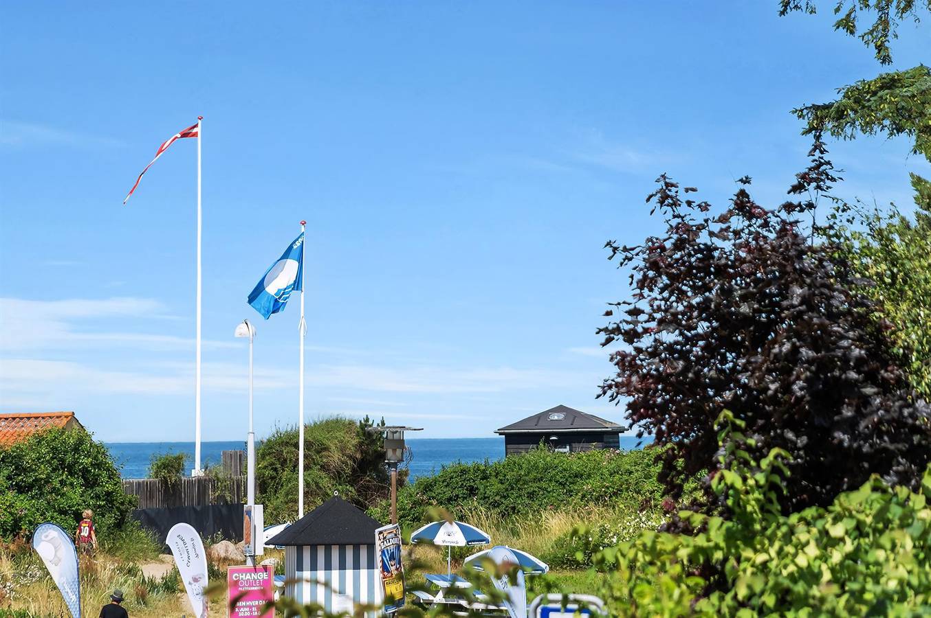 Pet friendly home in Vejby with Wifi in Rågeleje, Kattegat