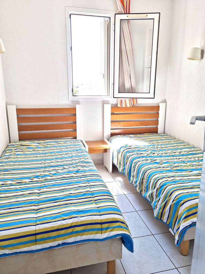 Apartamento entero, Apartamento 'Cap d'Agde - Primavera - 2' con vistas al mar, piscina y aire acondicionado in Cap d'Agde, Agde