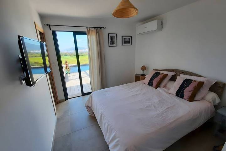 Chambre d’hôte pour 2 personnes, avec jardin et piscine en Corse-du-Sud