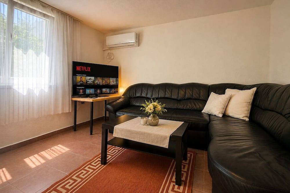 Apartamento entero, Garden Retreat 1-Bedroom Budva in Budva, Municipio de Budva