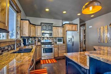 Log Cabin for 20 Guests in Brian Head, Iron County (UT), Picture 3