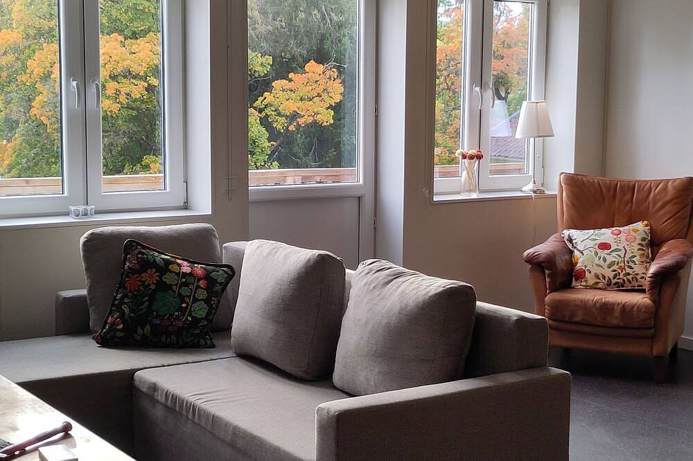 Ganze Wohnung, Wunderschöne Ferienwohnung am See mit Sauna und Motorboot! Haustiere willkommen! in Hudiksvall, Hälsingland