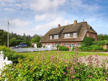 Ferienhaus für 7 Personen, mit Sauna und Terrasse sowie Garten, mit Haustier in Utersum