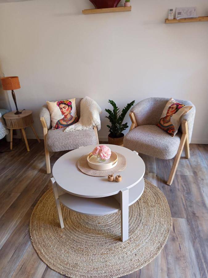 Chambre d’hôte pour 2 personnes, avec jardin et piscine à Nans-les-Pins - 4