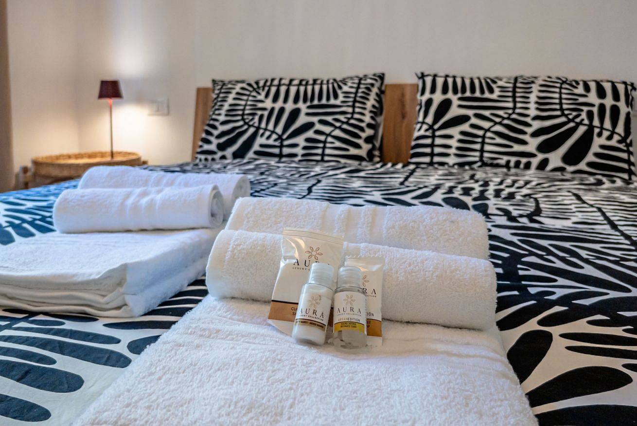 Apartamento entero, [Jardín Privado] Playas a 900m • Wifi • Smarttv in Varazze (City), Varazze