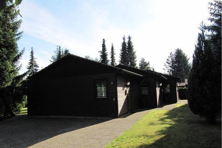 Ferienwohnung für 2 Personen, mit Garten und Terrasse am Tankumsee
