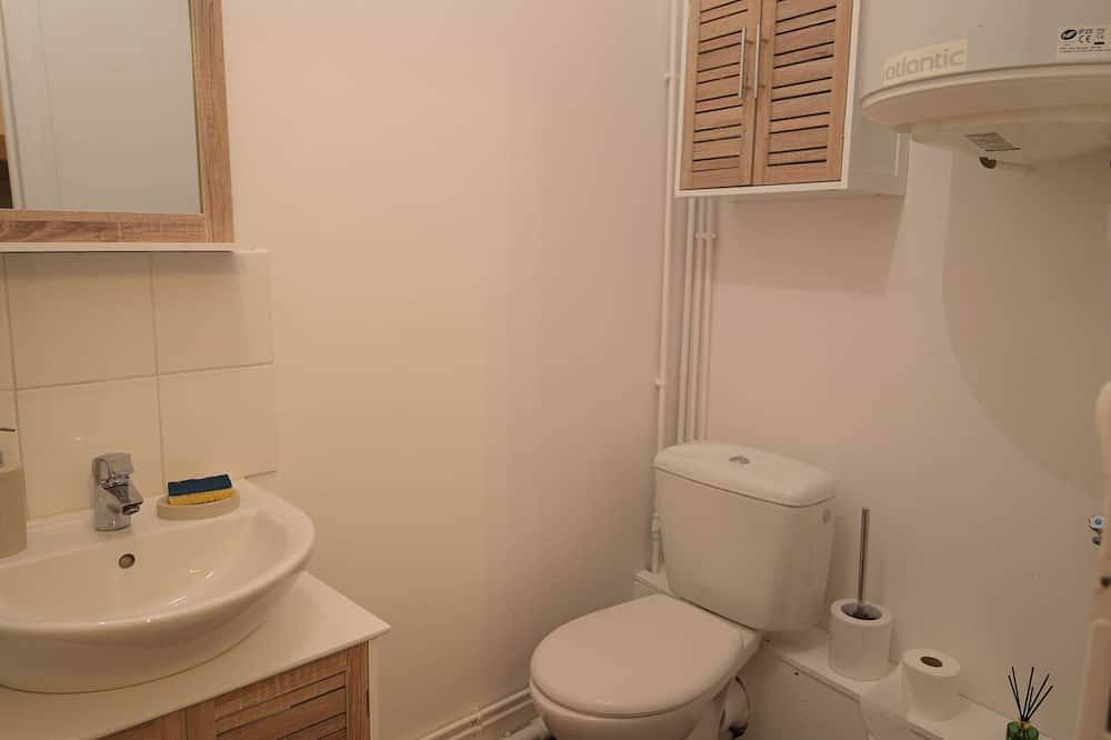 Appartement entier, Appartement Cosy plein centre - espaces extérieurs privés (Cour et Patio) in Auxerre, Région d'Auxerre