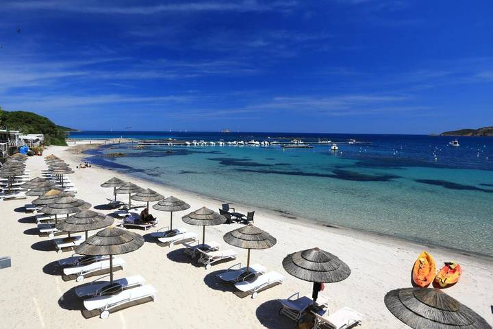 Hôtel pour 2 personnes, avec vue ainsi que piscine et terrasse