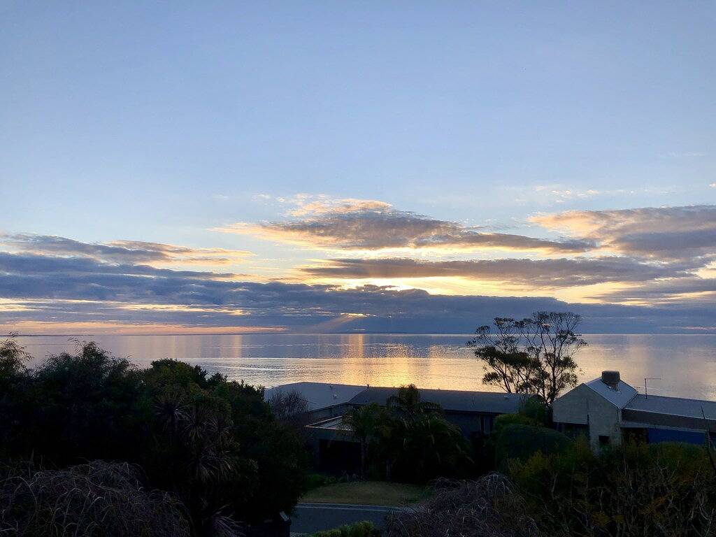 Oceanfront | Kids Pet Friendly | Pool Spa Bar Gym in Melbourne, Mornington Peninsula