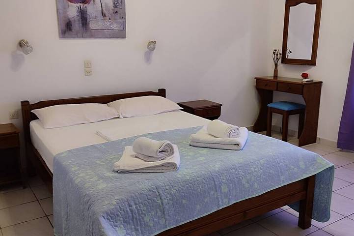 Holiday rental for 4 people, with garden and pool as well as balcony, with pets in Sidari