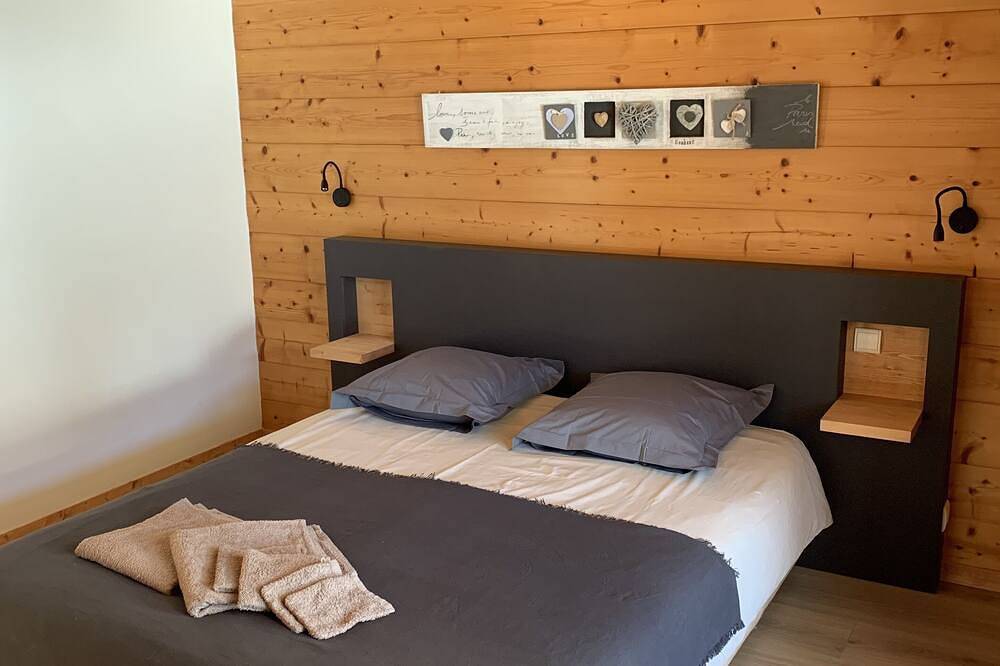 Alte Villa komplett renoviert. Südausrichtung. Panoramablick. in Le Grand-Bornand, Annecy und Umgebung
