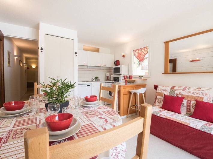 Gîte pour 6 personnes, avec Balcon dans Office De Tourisme De Saint Laurent Soulan - 2