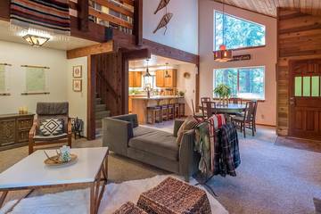 Log Cabin for 10 Guests in Mount Hood, Clackamas County, Picture 3