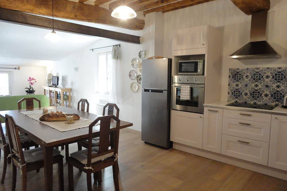 Appartement De Vacances pour 2 Personnes dans L'Isle-sur-la-Sorgue, Provence