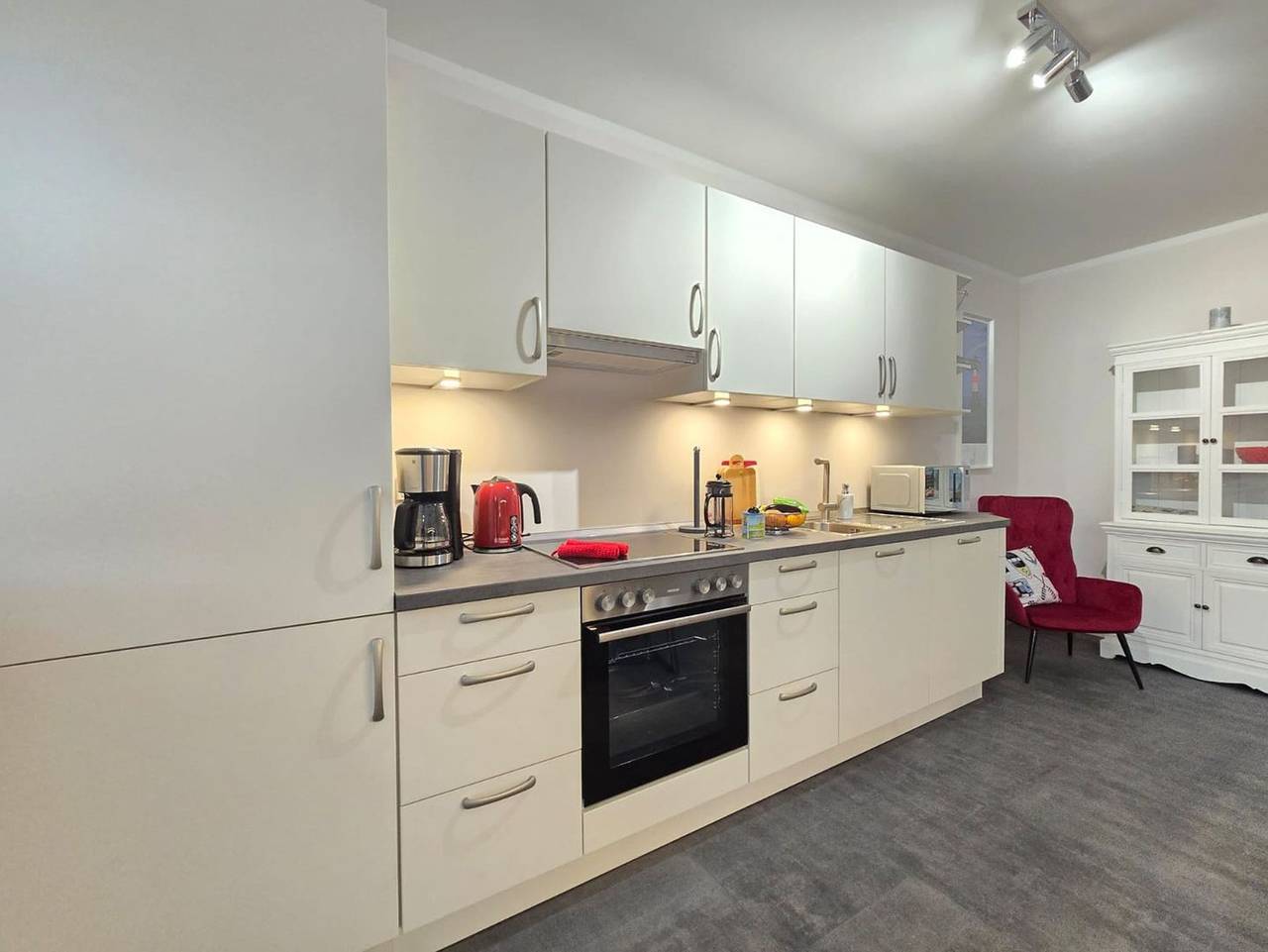 Friesenkate Backbord - Herzlich willkommen in unserem brandneuen Ferienhaus, dem perfekten Rückzugsort für Familien mit bis zu 6 Personen in Hagermarsch, Landkreis Aurich