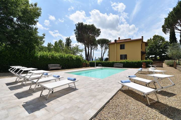 Villa per 8 persone, con Terrazza a Terranuova Bracciolini