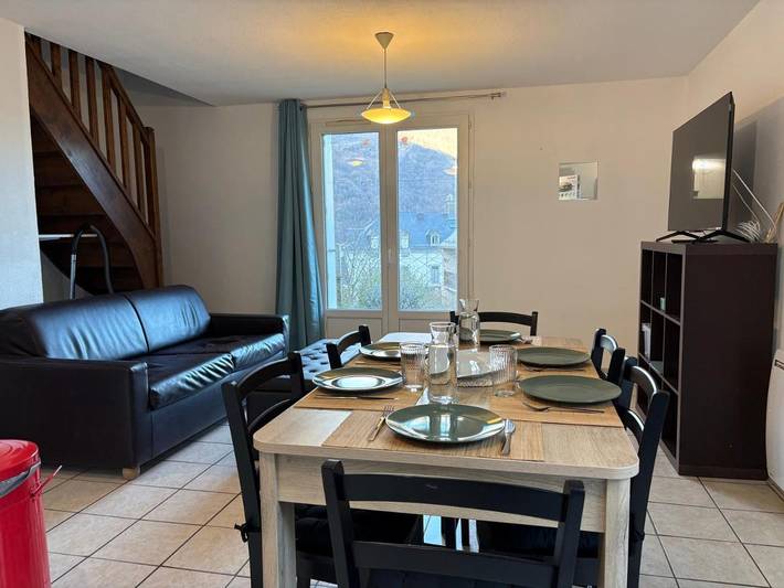 Ferienhaus für 6 Personen, mit Ausblick und Garten sowie Terrasse und Pool - 1