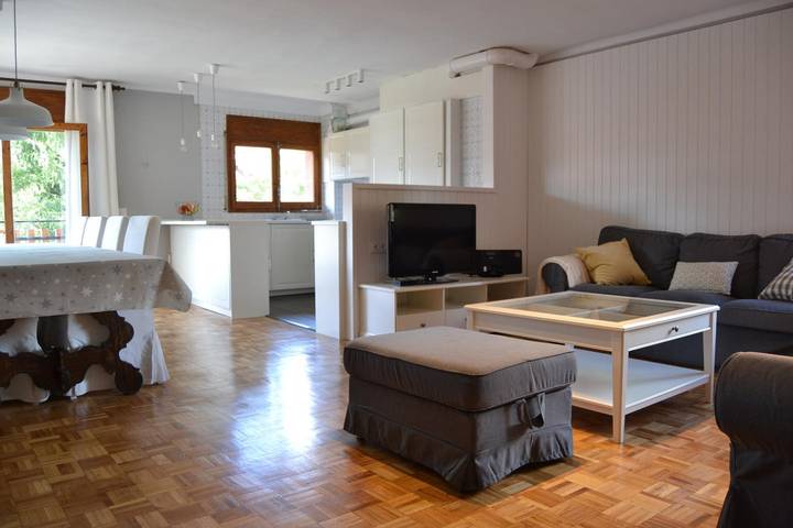 Ganze Ferienwohnung, Ferienwohnung für 8 Personen mit Balkon/Terrasse in Llívia, Parc naturel régional des Pyrénées catalanes
