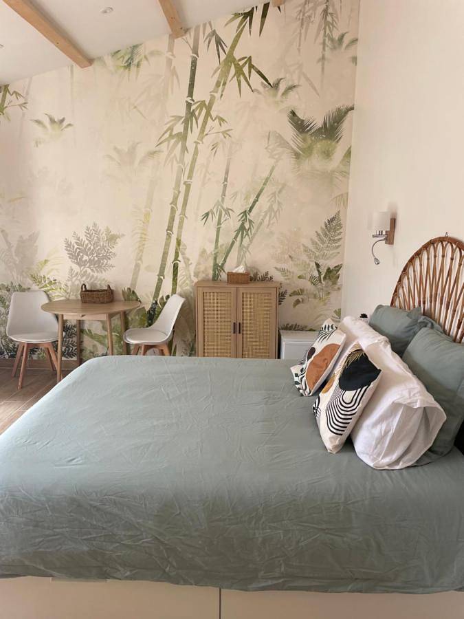 Maison d’hôte pour 2 personnes, avec Jacuzzi ainsi que Terrasse et Jardin