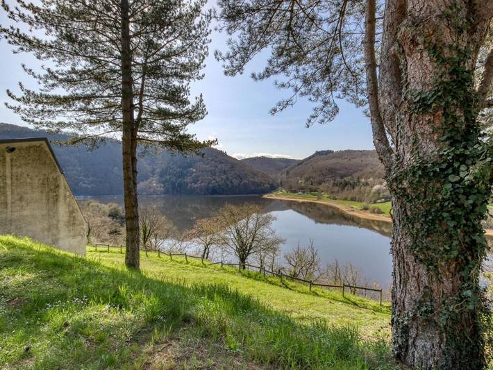 Appartement de vacances pour 3 personnes, avec piscine ainsi que vue et balcon, animaux acceptés
