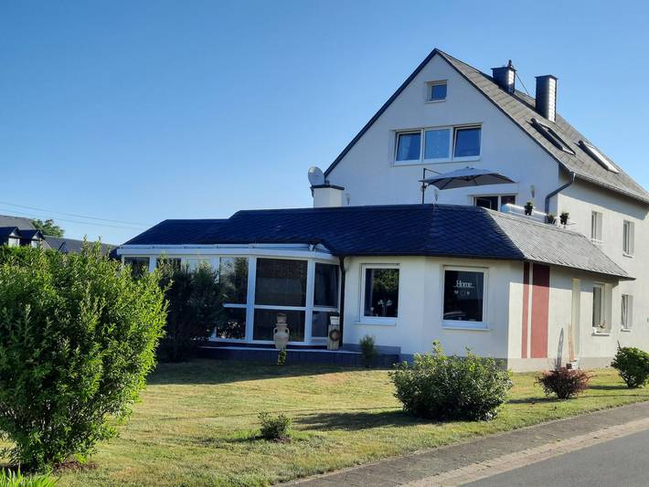 Ferienwohnung für 4 Personen, mit Terrasse und Garten im Hunsrück